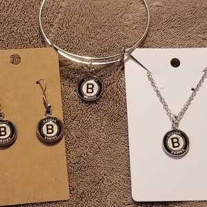Bruins earrings, bracelet and necklace set